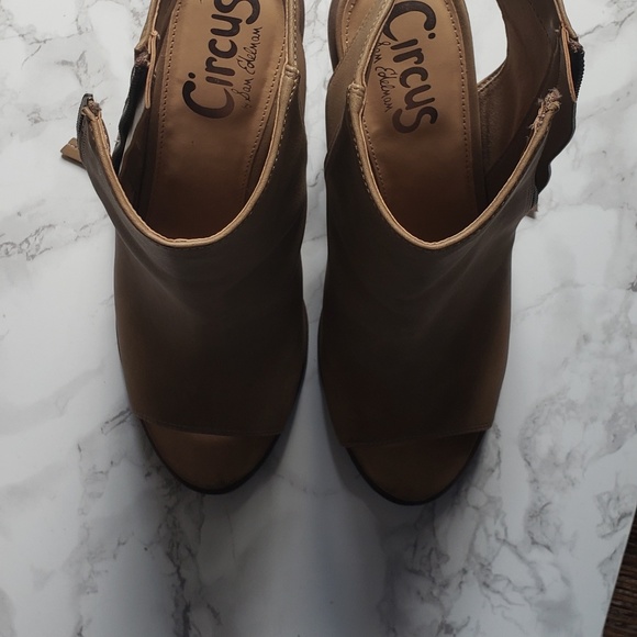 Circus by Sam Edelman Kammi Peep Toe Bootie - Picture 7 of 8